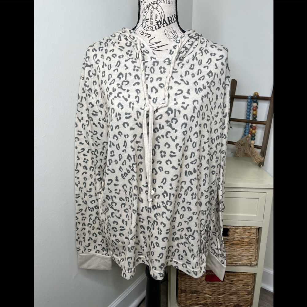 Jordann Monogram Leopard Print Long Sleeve Hoodie